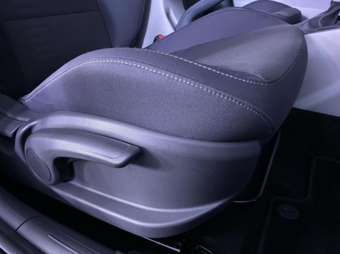 Hyundai BAYON 1.0 T-GDi Ultimate SUV 5dr Petrol DCT Euro 6 (s/s) (100 ps) 1 Owner - Sens 47