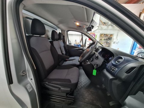 Vauxhall Vivaro 1.6 CDTi 2700 L1 H1 Euro 6 5dr 26