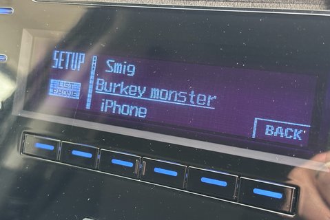 Toyota Hilux Active 4WD D-4D DCB Utility Service Body - Uprated to 3.5t 23