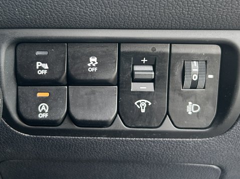 Kia Rio 1.4 ISG 3 5dr 30