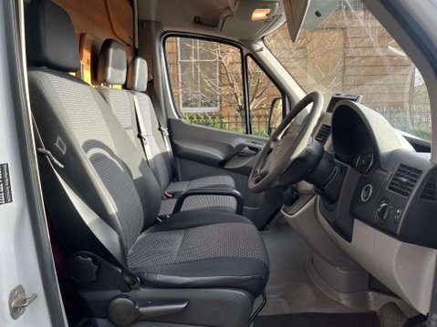 Mercedes-Benz Sprinter 2.1 211 CDI MWB 109 BHP 26