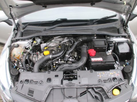 Renault Clio 0.9 TCe Play Euro 6 (s/s) 5dr 50