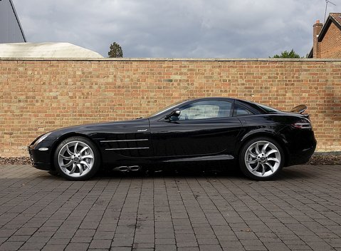 Mercedes-Benz SLR McLaren 18