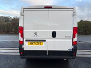 Peugeot Boxer 333 L1 H1 120 ps BlueHdi Professional - Sat Nav & Air Con 12