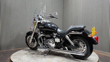 Triumph Bonneville 2013 ONLY 13K 1 OWNER LONG MOT MID-WEIGHT CRUISER BIKE 865CC 11