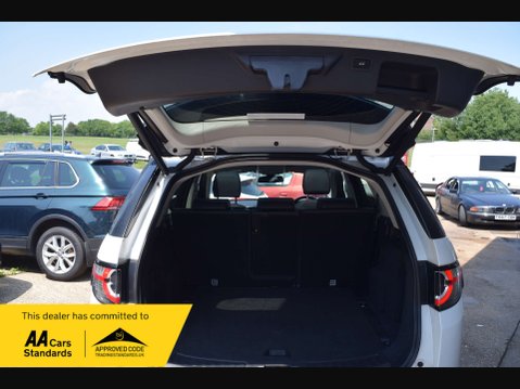 Land Rover Discovery Sport 2.0 Discovery Sport HSE Edition4 5dr 33