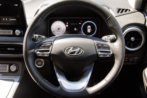 Hyundai KONA PREMIUM 21