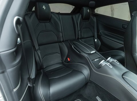 Ferrari GTC4 Lusso T 18