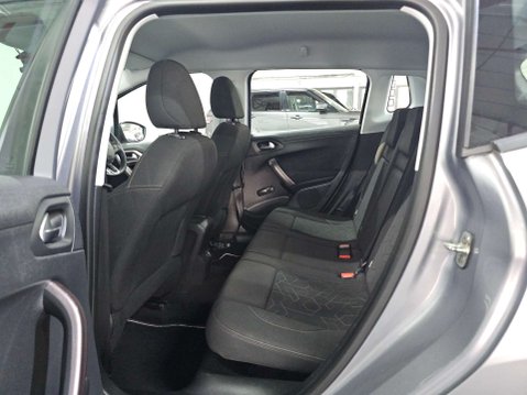 Peugeot 2008 1.2 2008 Active 5dr 17