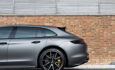 Porsche Panamera Turbo S E-Hybrid Sport Turismo 31