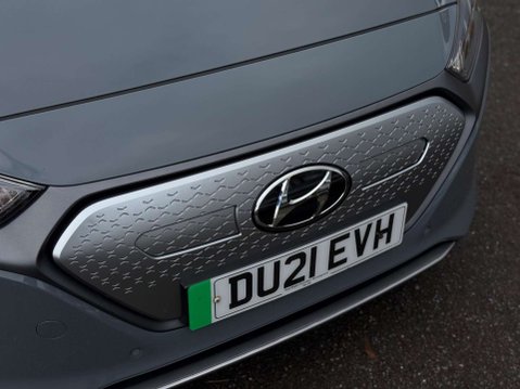 Hyundai IONIQ 38.3kWh Premium SE Auto 5dr 19