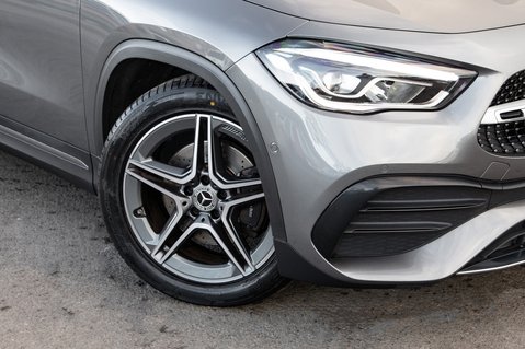 Mercedes-Benz GLA Class GLA 200 AMG LINE EXECUTIVE 11