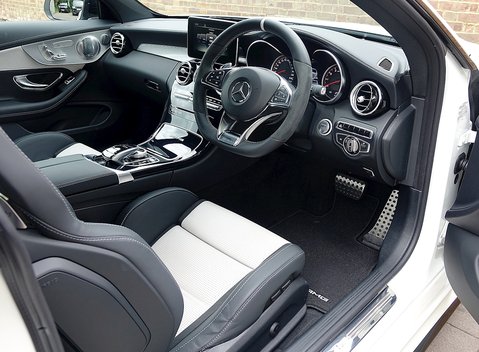 Mercedes-Benz C Class C63 S Coupe 15