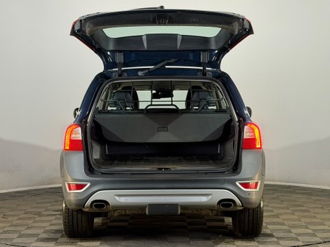 Volvo XC70 D5 SE LUX AWD 8