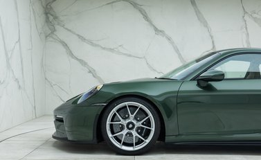 Porsche 911 GT3 TOURING (992) 43