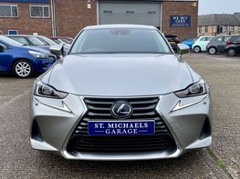 Lexus Is 2.5 IS 300h Advance CVT 4dr 4