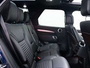 Land Rover Discovery 3.0 Discovery R-Dynamic SE D MHEV Auto 4WD 5dr 11