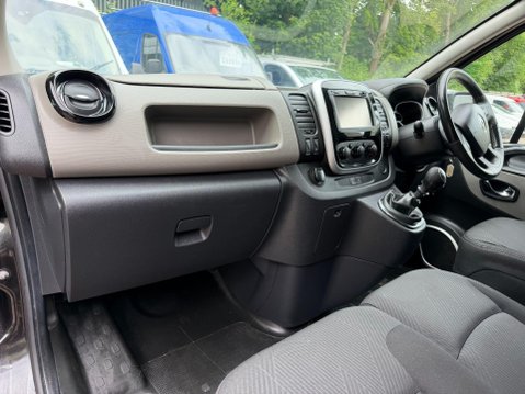 Renault Trafic 1.6 dCi ENERGY 29 Sport Nav Panel Van 5dr Diesel Manual LWB Standard Roof E 41