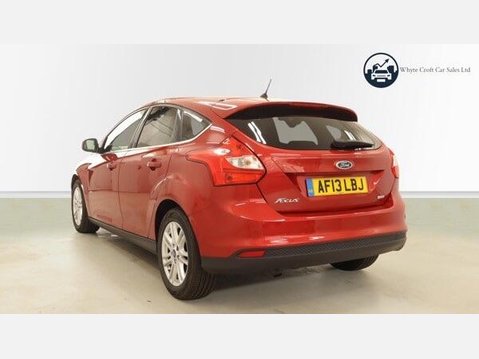 Ford Focus 1.0T EcoBoost Titanium Euro 5 (s/s) 5dr 4
