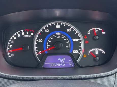 Hyundai i10 1.0 I10 SE 5dr 8