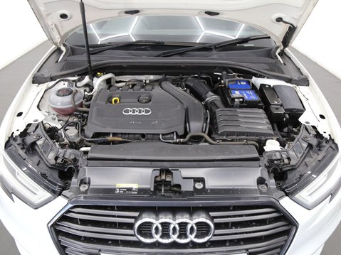 Audi A3 1.5 TFSI CoD Black Edition Sportback Euro 6 (s/s) 5dr 28