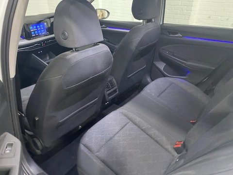 Volkswagen Golf LIFE ETSI DSG 11