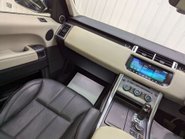 Land Rover Range Rover Sport 3.0 Range Rover Sport HSE SDV6 Auto 4WD 5dr 45