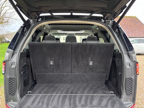 Land Rover Discovery TD6 HSE LUXURY 14
