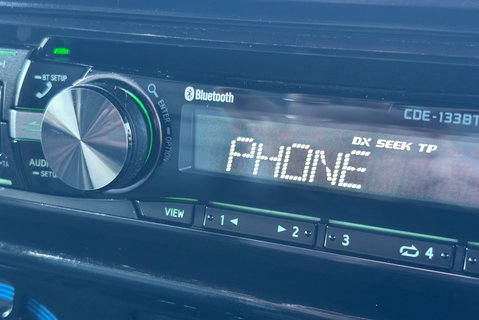 Land Rover Defender 90 TD Autobiography Station Wagon - 1/100 Made - LR Service History 21