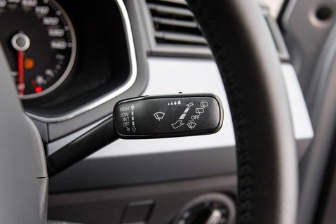 SEAT Arona TSI SE TECHNOLOGY 17