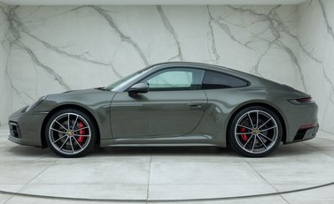 Porsche 911 Carrera 4S (992) 2