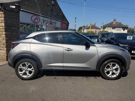 Nissan Juke DIG-T N-CONNECTA 6
