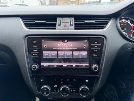 Skoda Octavia SE TECHNOLOGY TSI 10