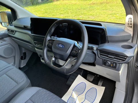 Ford Transit Custom 2.5 320 Duratec 11.8kWh Limited Crew Van Auto L2 H1 Euro 6 5dr 12