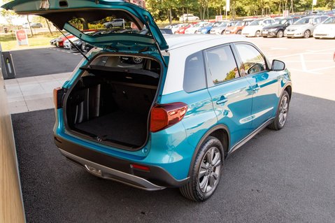 Suzuki Vitara SZ-T BOOSTERJET MHEV 32