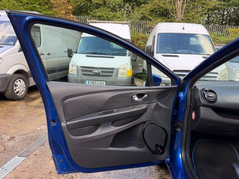 Renault Clio 0.9 TCe Dynamique S Nav Hatchback 5dr Petrol Manual Euro 6 (s/s) (90 ps) 35
