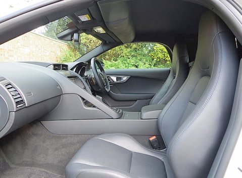 Jaguar F-Type S V8 Convertible 3