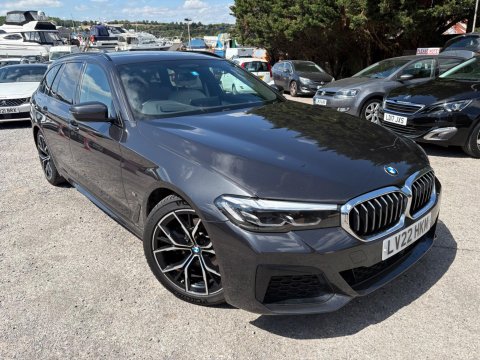 BMW 5 Series 520D M SPORT TOURING MHEV 1
