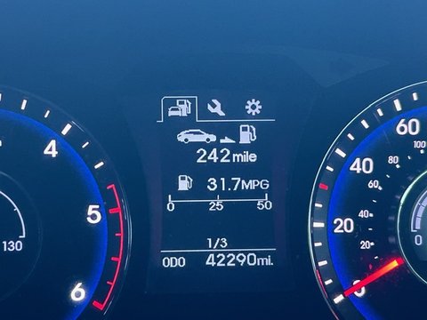 Hyundai i40 CRDI SE NAV BLUE DRIVE 13