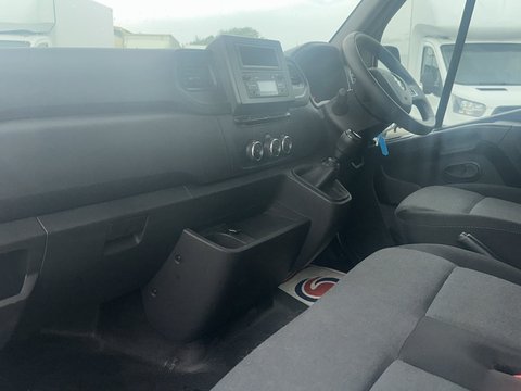 Renault Master LL35 BUSINESS DCI C/C LUTON 10