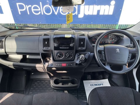 Peugeot Boxer 2.2 Boxer 440 17-SEAT Minibus Lite NON-D1 with Full width Ramp. E6 4