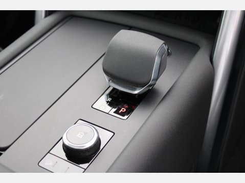Land Rover Discovery DYNAMIC HSE 22