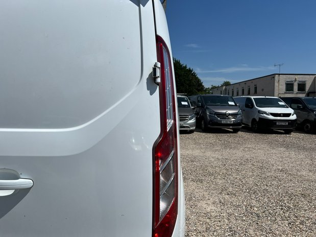 Ford Transit Custom SWB L1H1 Low Roof Professional 300 Alloys EURO 6 NO VAT 23