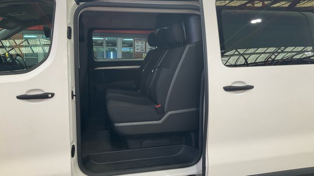 Peugeot Expert Crew Cab MWB L2H1 Low Roof Professional 3100 Air Con Alloys Sensors EURO 6 8