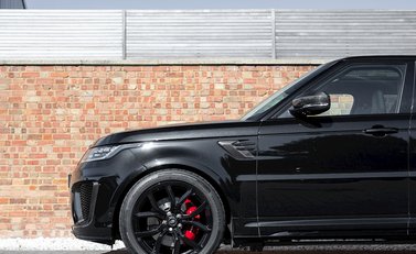 Land Rover Range Rover Sport 5.0 SVR 32
