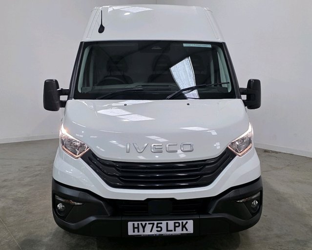 Iveco Daily Daily 35C14 Diesel 2.3 High Roof Business Van 4100L WB Hi-Matic