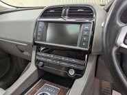 Jaguar F-Pace 2.0 F-PACE Portfolio AWD D Auto 4WD 5dr 55