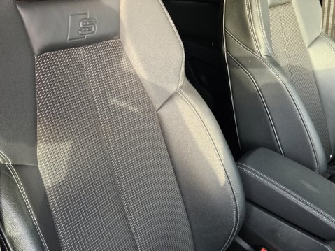 Audi Q4 SPORTBACK S LINE 20