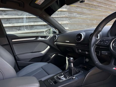 Audi A3 1.0 A3 Black Edition 30 TFSI 4dr 27