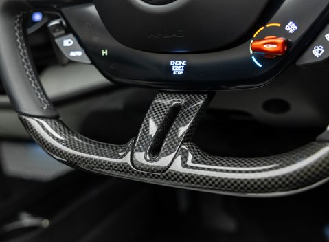 Ferrari SF90 Spider 30